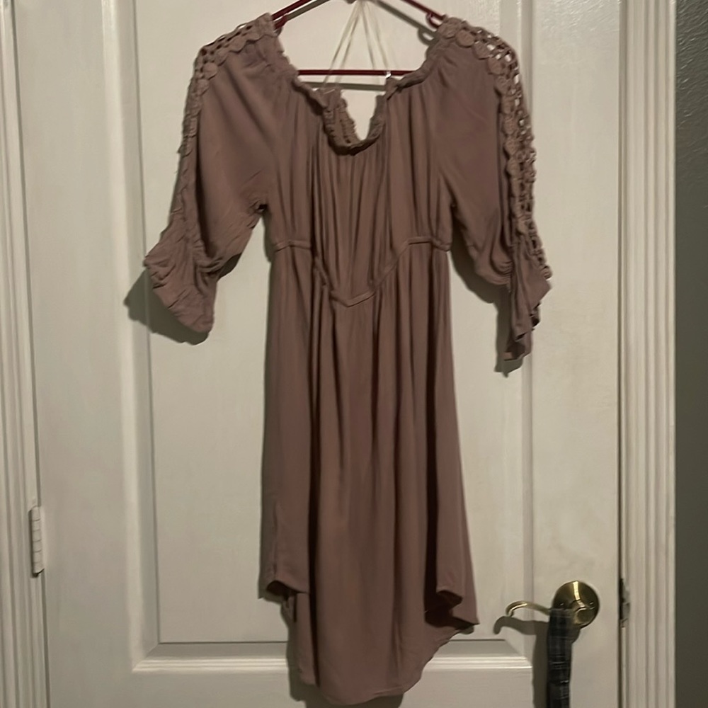 Women’s mauve dress